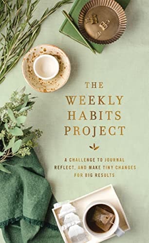 Cover of The Weekly Habits Project: A Challenge to Journal, Reflect, and Make Tiny Changes for Big Results (The Weekly Project Series)