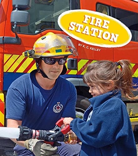Cover of Fire Station (Field Trips, Let's Go! Amicus Readers)